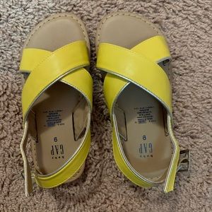 GAP yellow toddler sandles